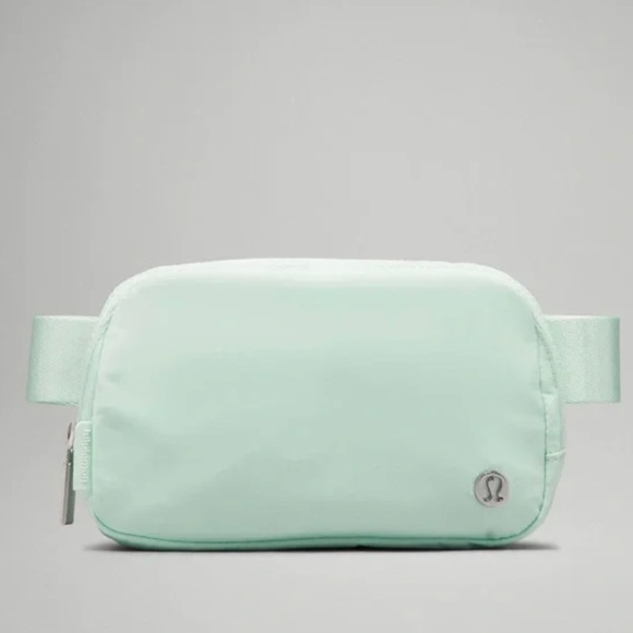 lululemon athletica Handbags - Mint moment  Lululemon everywhere belt bag 1L